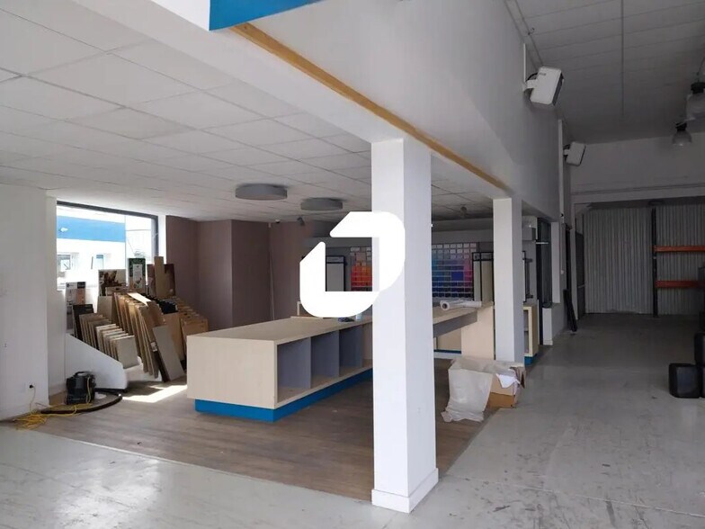 Local d’activités dans Couëron à louer - Photo intérieure – Image 2 sur 7