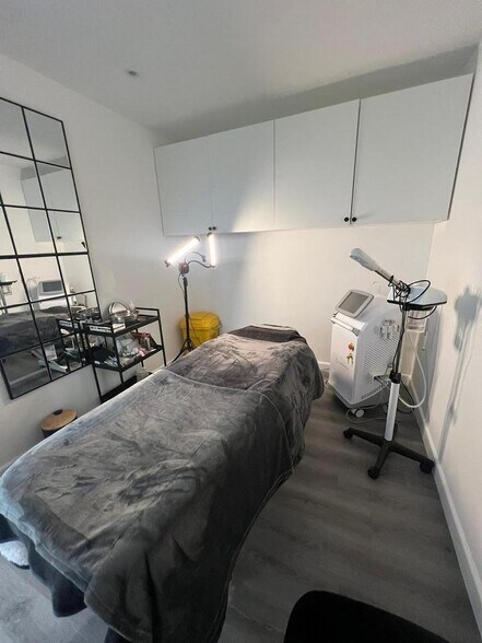 6 Lower Rd, Chorleywood à vendre - Photo de l’immeuble – Image 3 sur 4