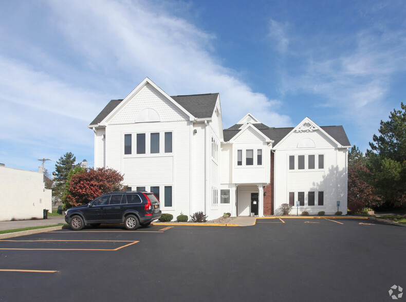21 Union Hill Dr, Spencerport, NY à louer - Photo de l’immeuble – Image 2 sur 17