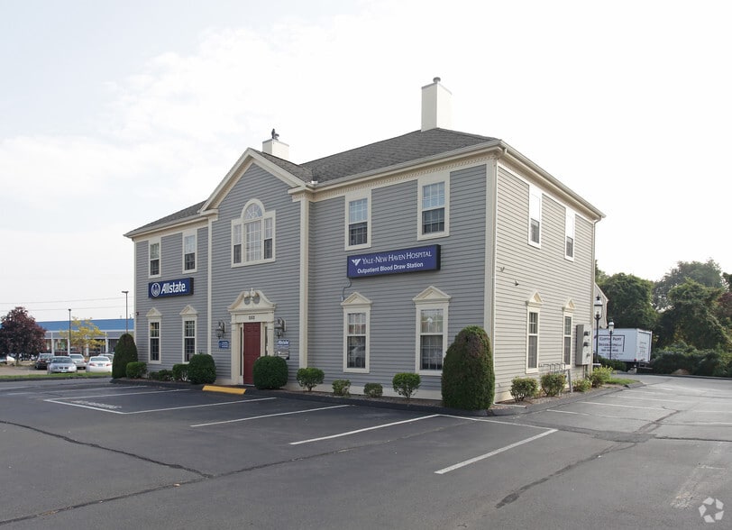 252 E Main St, Clinton, CT à vendre - Photo de l’immeuble – Image 2 sur 2