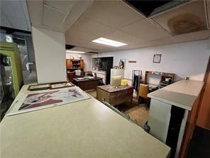 646 E Washington St, New Castle, PA à vendre - Photo intérieure – Image 3 sur 8