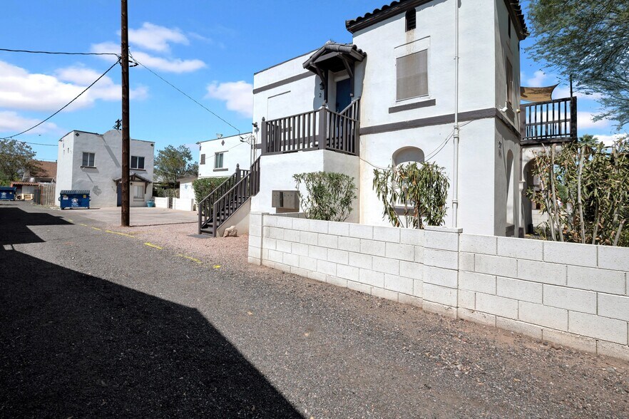712 E Pierce St, Phoenix, AZ à vendre - Photo de l’immeuble – Image 3 sur 40