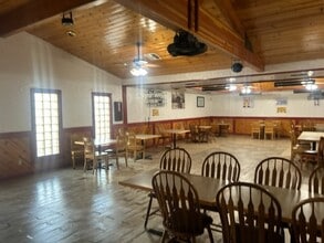 6100 S Mooney Blvd, Visalia, CA à louer Photo de l’immeuble– Image 1 sur 12