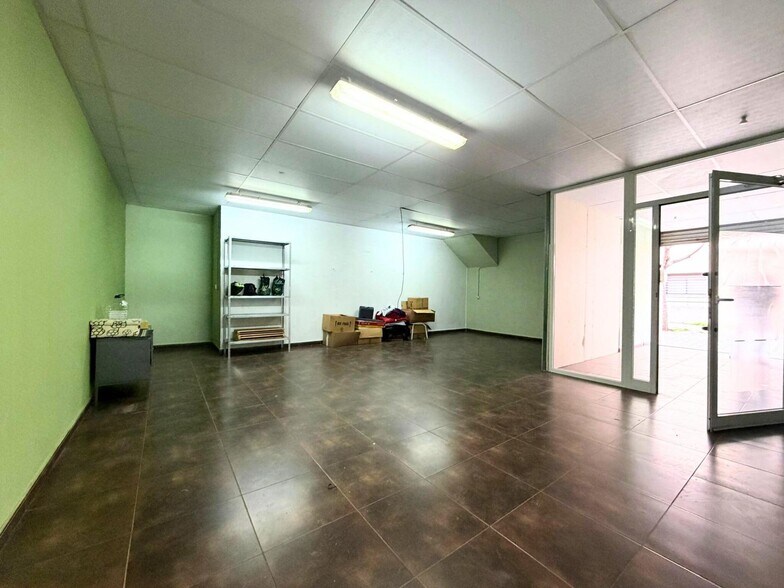 Immeuble residentiel dans Barberà del Vallès, Barcelona à vendre - Photo intérieure – Image 2 sur 2