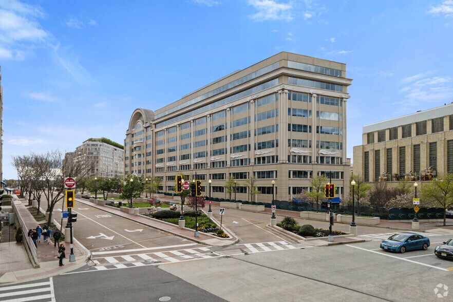 1201 Maryland Ave SW, Washington, DC à louer - Photo de l’immeuble – Image 3 sur 8