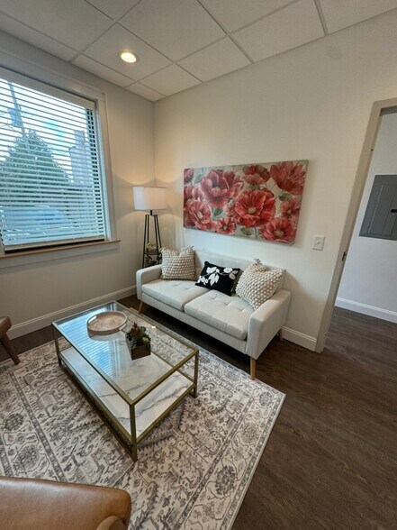 421 Main St, Clayton, NC à louer - Photo de l’immeuble – Image 3 sur 6