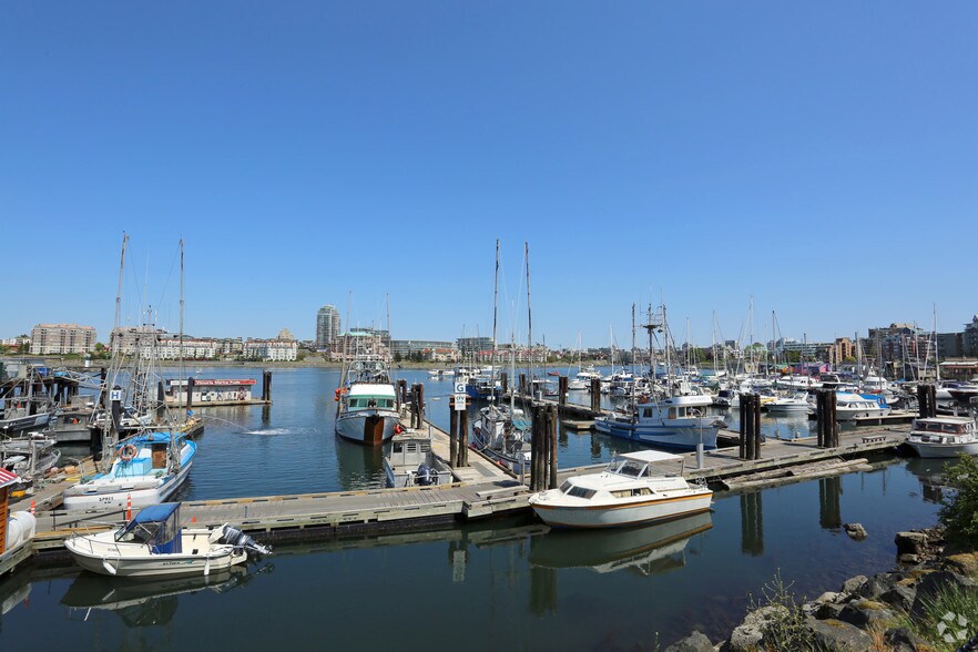 19 Dallas Rd, Victoria, BC à vendre - Photo de l’immeuble – Image 3 sur 14