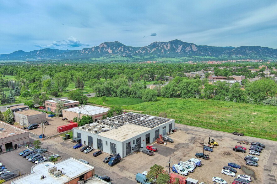 5735 Arapahoe Ave, Boulder, CO à louer - Photo de l’immeuble – Image 1 sur 5