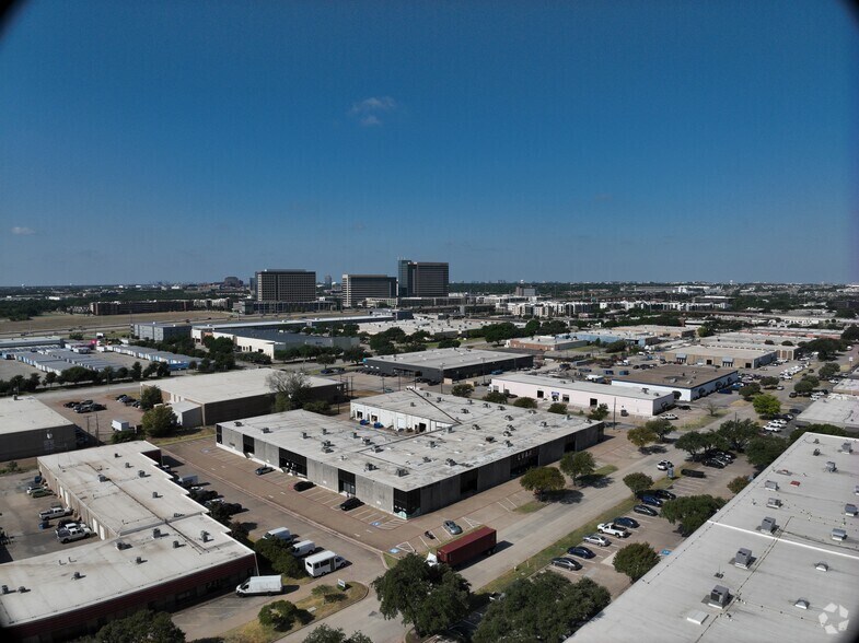 1400 Summit Ave, Plano, TX à louer – Image 2 sur 22