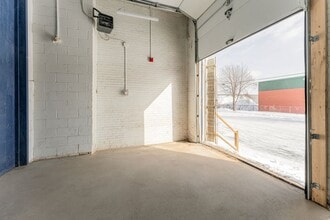 2707 Av Dollard, Montréal, QC à louer Photo intérieure– Image 1 sur 7
