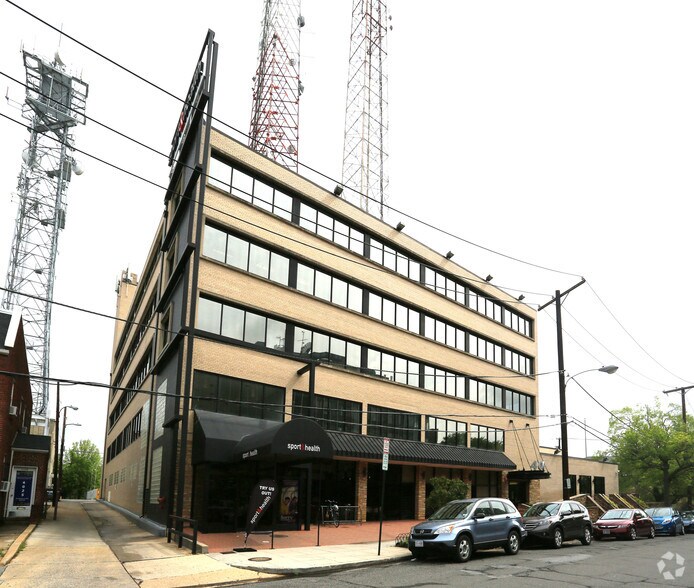 4001 Brandywine St NW, Washington, DC à louer - Photo de l’immeuble – Image 1 sur 6