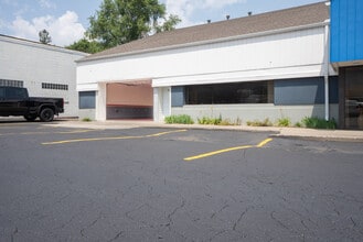 277 N Groesbeck Hwy, Mount Clemens, MI à louer Photo de l’immeuble– Image 2 sur 20