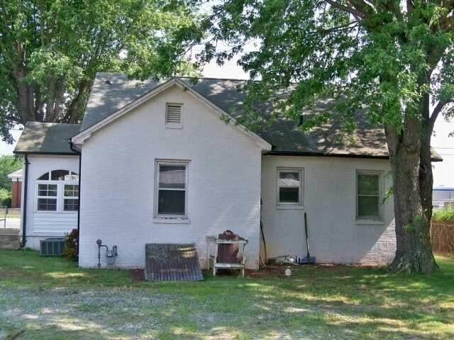 308 Carbon City Rd, Morganton, NC à louer - Photo de l’immeuble – Image 2 sur 4