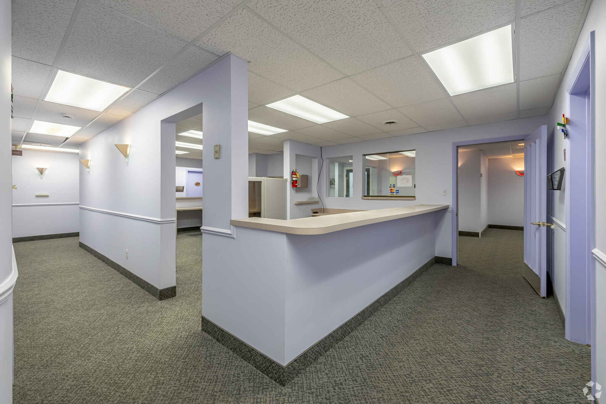 811 Oakwood Dr, Rochester, MI à louer Photo intérieure– Image 1 sur 4