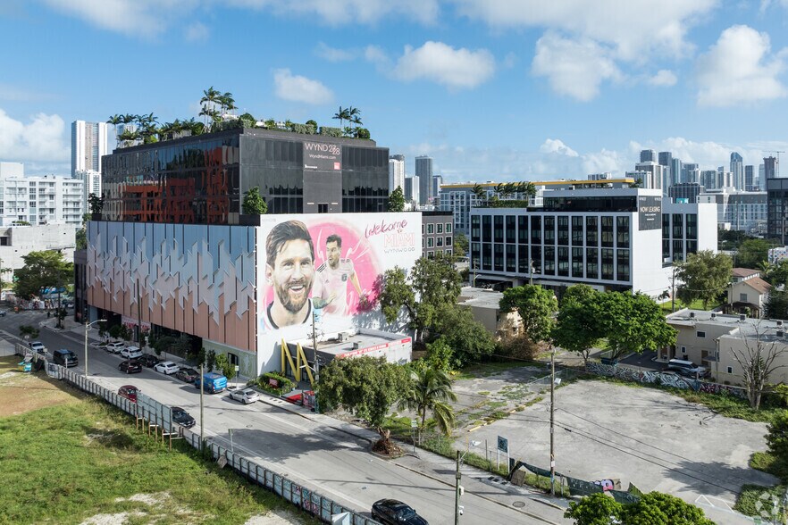 127 NW 27th St, Miami, FL à louer - Photo principale – Image 1 sur 57
