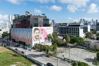 Plus de détails pour 127 NW 27th St, Miami, FL - Local commercial à louer