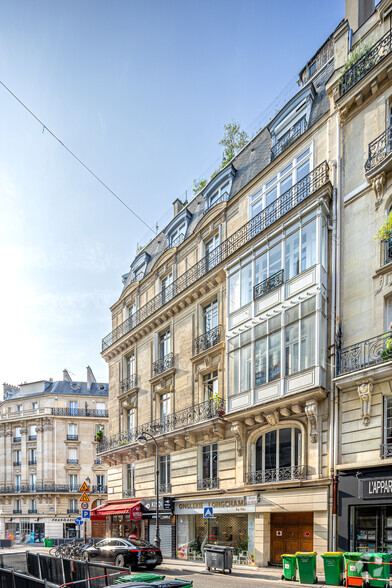 30 Rue De Lubeck, Paris à louer - Photo de l’immeuble – Image 2 sur 6