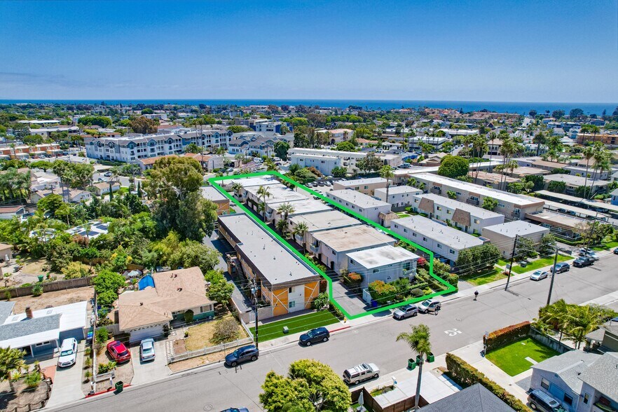 975 Laguna Dr, Carlsbad, CA à vendre - Photo de l’immeuble – Image 3 sur 8