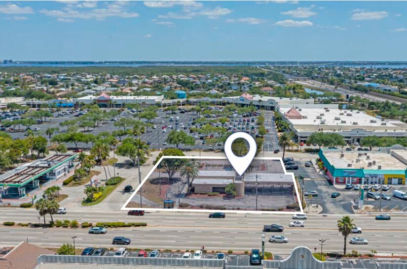 2307 Del Prado Blvd S, Cape Coral, FL à vendre - Photo de l’immeuble – Image 2 sur 8