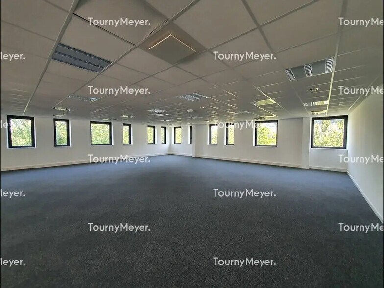 Bureau dans Saint-Herblain à louer - Photo de l’immeuble – Image 3 sur 4