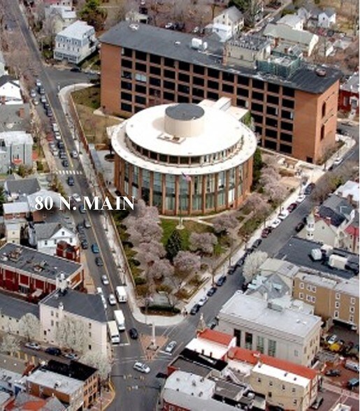 80 N Main St, Doylestown, PA à vendre - Photo de l’immeuble – Image 3 sur 31