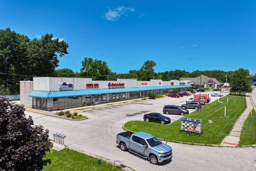 2719 Emerson Dr, Elkhart, IN à louer - Photo de l’immeuble – Image 3 sur 14