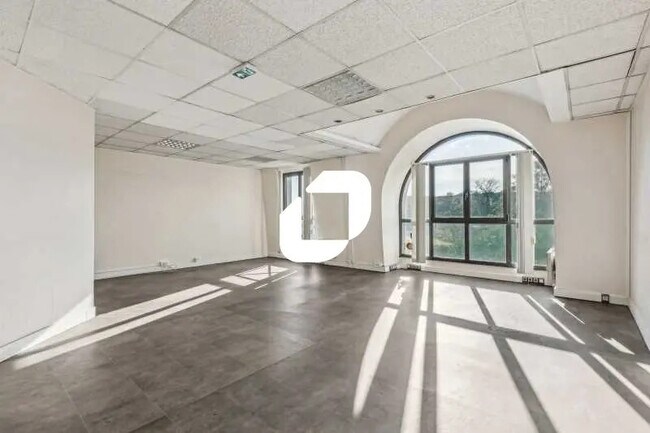 Plus de détails pour Bureau à vendre