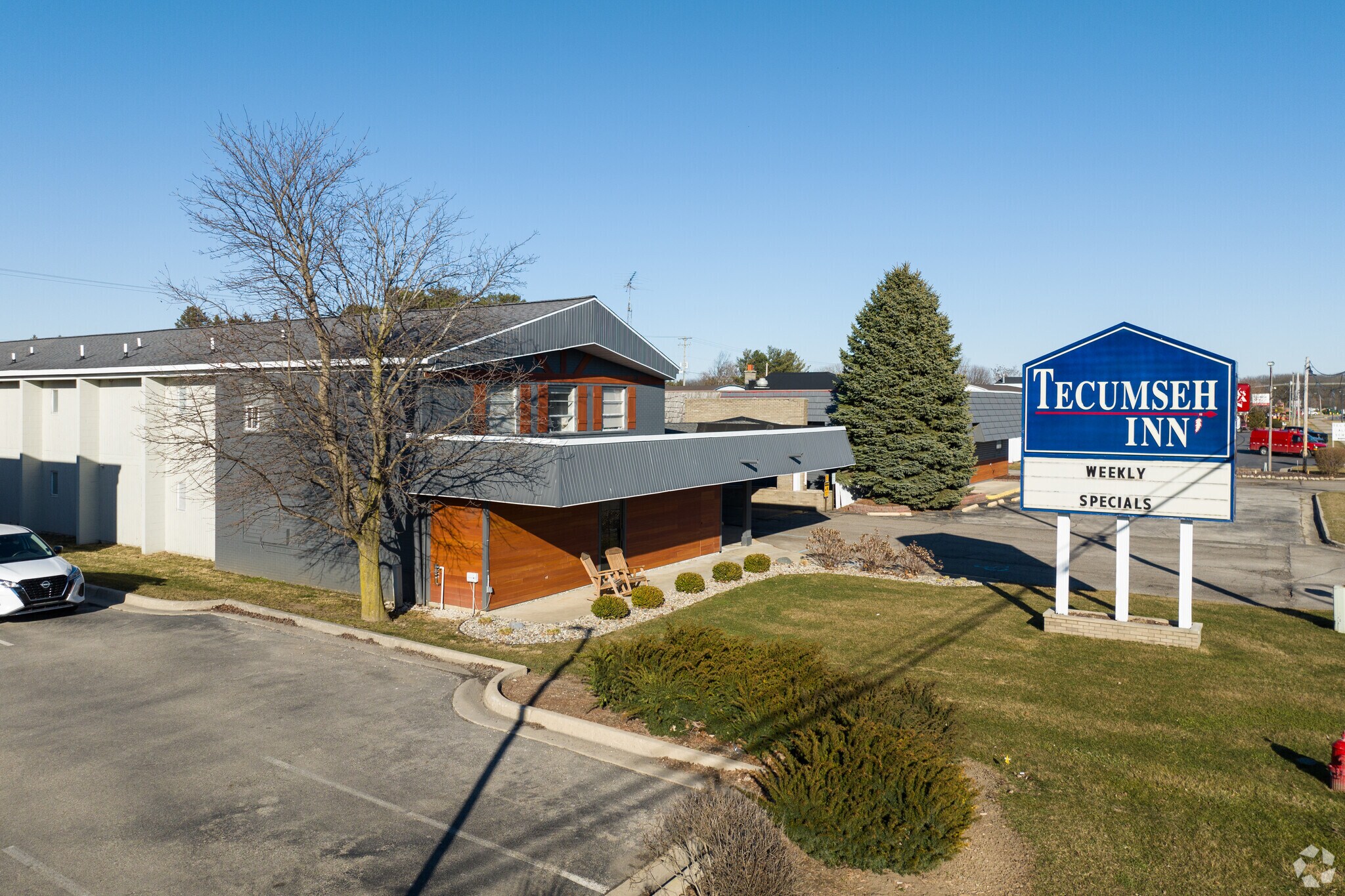 1445 W Chicago Blvd, Tecumseh, MI à vendre Photo principale– Image 1 sur 8