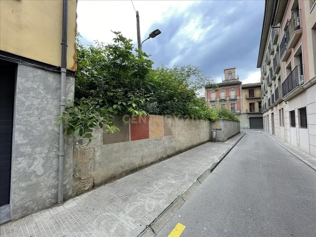 Carrer de la Horta d'en Font, 2, Manlleu, Barcelona à vendre Photo de l’immeuble– Image 1 sur 14