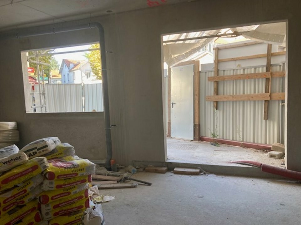 Local commercial dans Courbevoie à vendre Photo de la construction– Image 1 sur 7