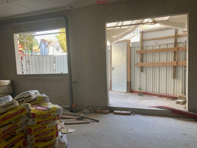 Plus de détails pour Local commercial à vendre