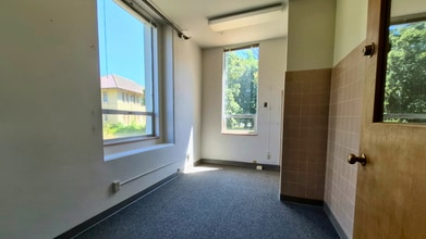 1801 Hub Dr, Sedro Woolley, WA à louer Photo intérieure– Image 1 sur 2