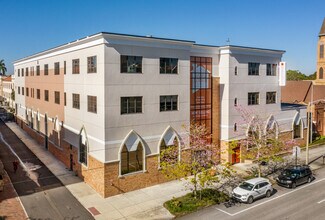 Plus de détails pour 136 4th St N, Saint Petersburg, FL - Coworking à louer