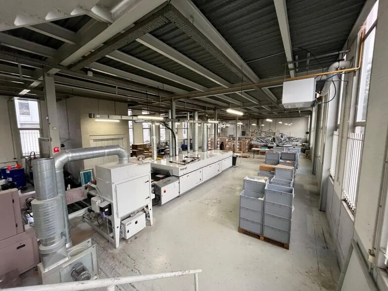 Local d'activités dans Les Loges-en-Josas à vendre - Photo intérieure – Image 3 sur 6