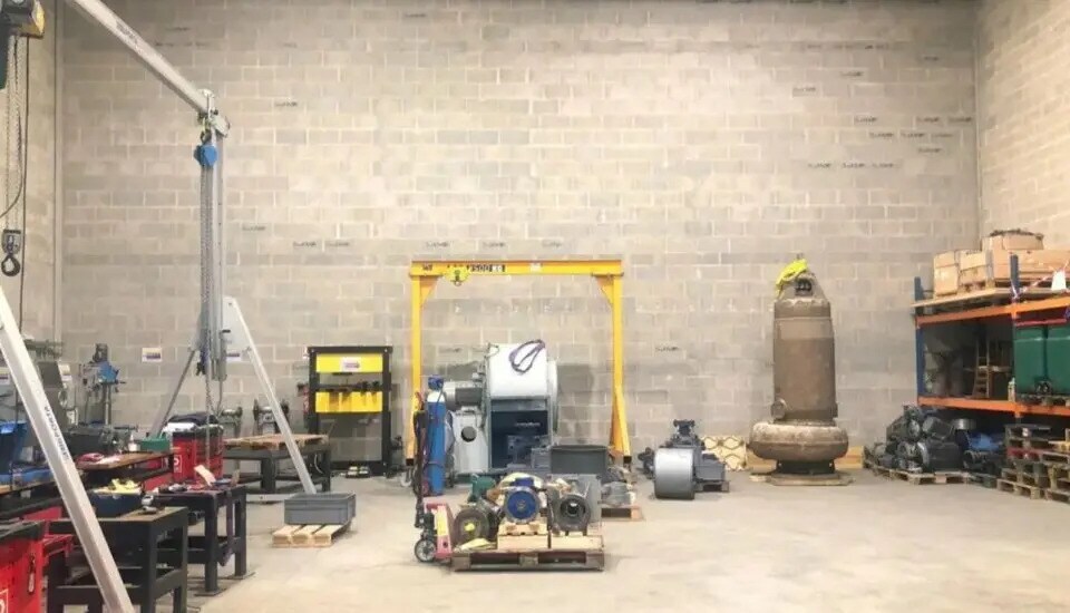 Local d’activités dans Élancourt à louer - Photo de l’immeuble – Image 3 sur 4