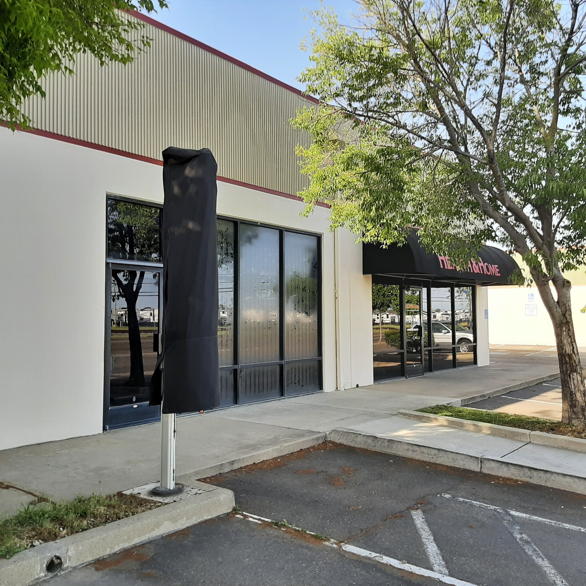 11511 Folsom Blvd, Rancho Cordova, CA à louer Photo de l’immeuble– Image 1 sur 5