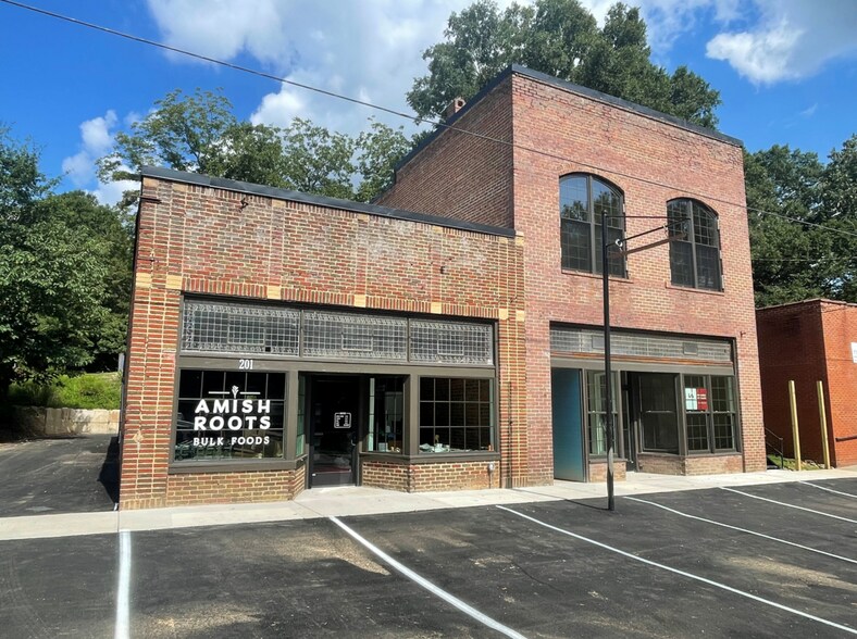 201-207 Post Office Rd, Moncure, NC à louer - Photo de l’immeuble – Image 2 sur 2