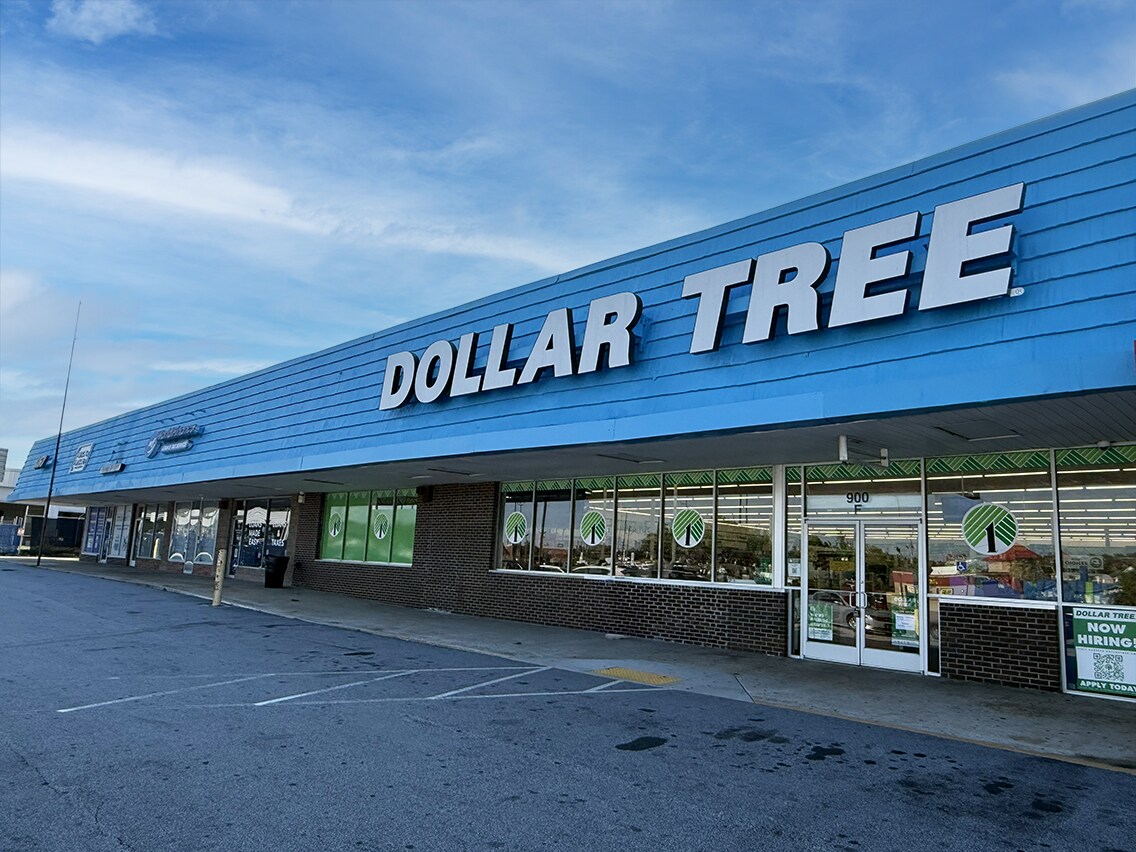 900 Thornton Rd, Lithia Springs, GA à louer Photo de l’immeuble– Image 1 sur 9