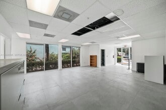 200 E Dania Beach Blvd, Dania Beach, FL à louer Photo intérieure– Image 2 sur 25