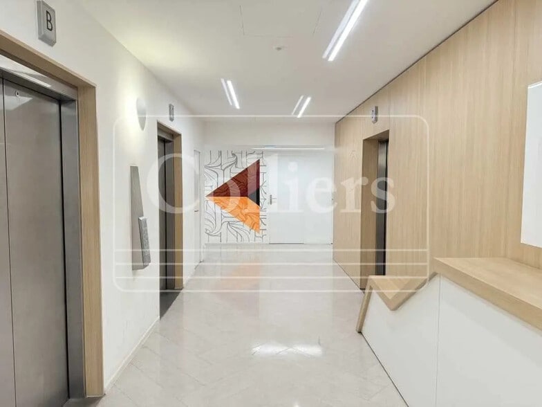 40 Boulevard De Dunkerque, Marseille à louer - Photo de l’immeuble – Image 3 sur 4