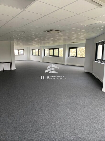 Bureau dans Nantes à louer - Photo de l’immeuble – Image 1 sur 2