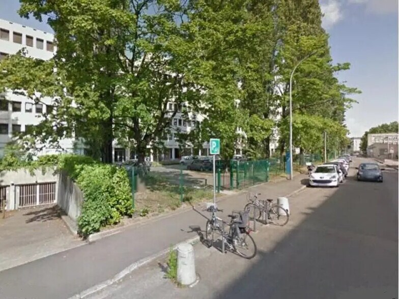 28 Rue De La Baïsse, Villeurbanne à louer - Photo de l’immeuble – Image 3 sur 14
