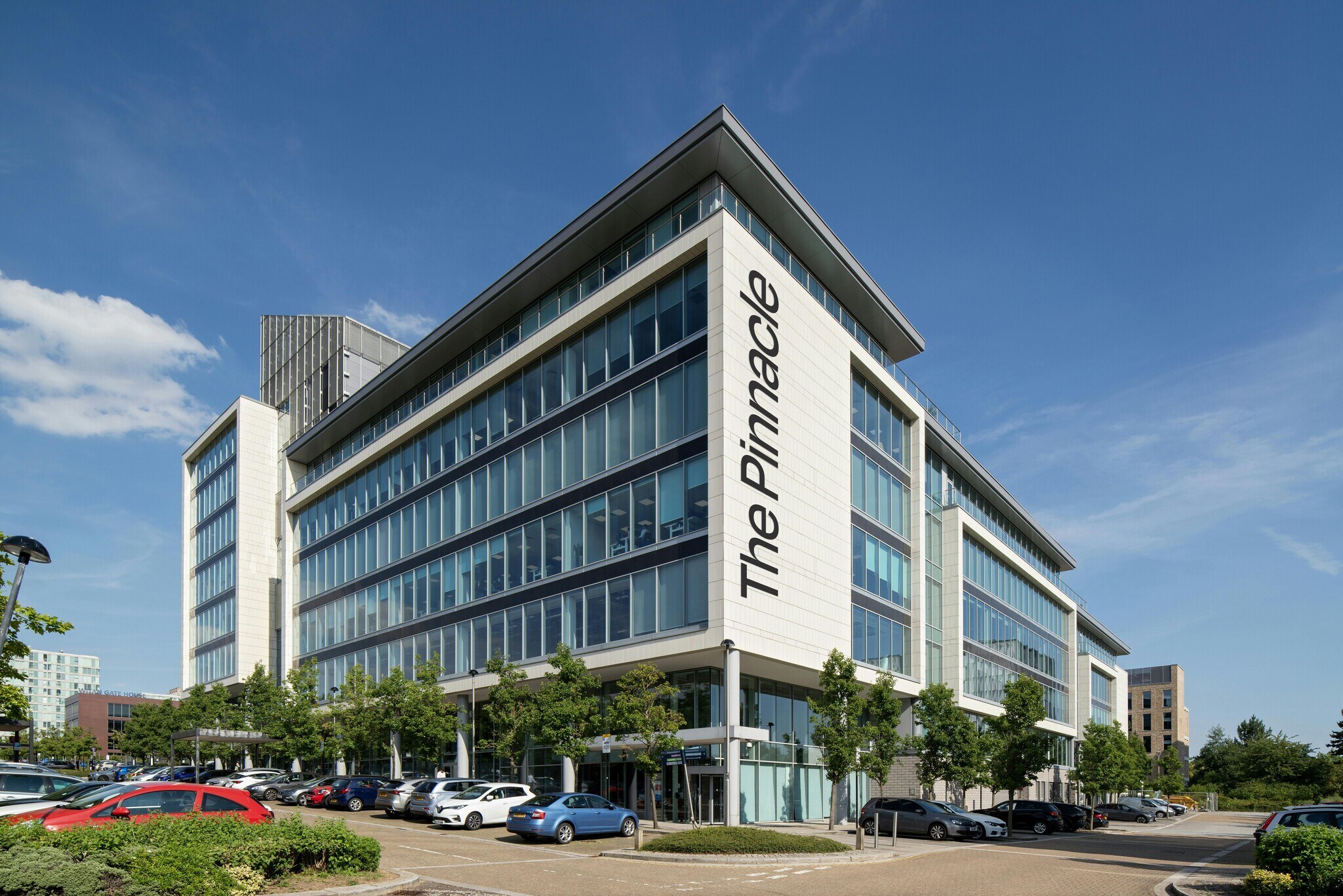 The Pinnacle, Midsummer Blvd, Milton Keynes à louer Photo de l’immeuble– Image 1 sur 12