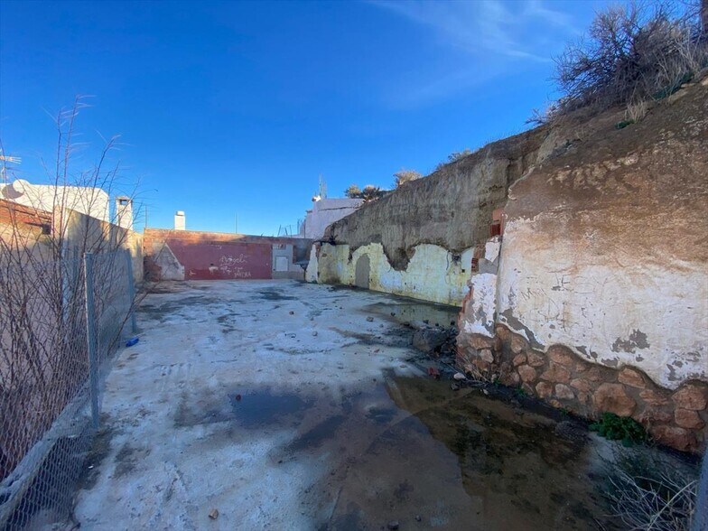 Calle Cuatro Esquinas, Guadix, Granada à vendre - Photo principale – Image 2 sur 17