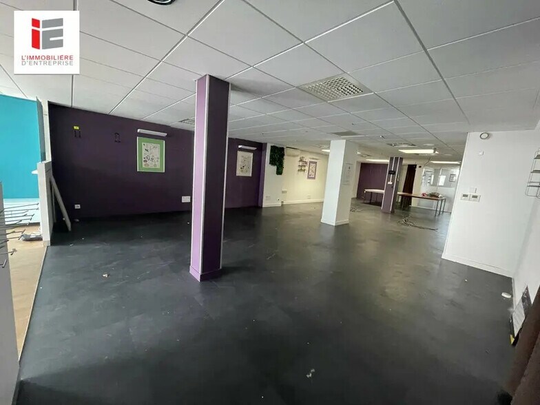 Local commercial dans Lorient à louer - Photo de l’immeuble – Image 2 sur 9