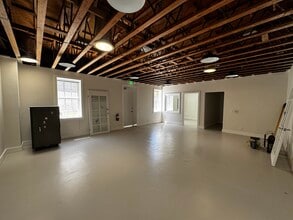 115-117 W Micheltorena St, Santa Barbara, CA à louer Photo intérieure– Image 1 sur 7