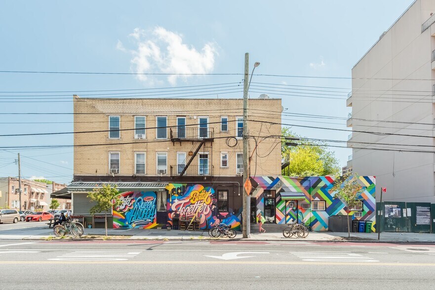 2102 30th Ave, Long Island City, NY à vendre - Photo de l’immeuble – Image 3 sur 34