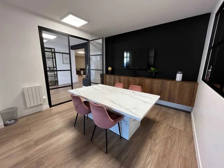 Local commercial dans Saint-Quentin à louer - Photo de l’immeuble – Image 2 sur 4