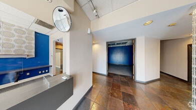 4604-4798 W Sahara Ave, Las Vegas, NV à louer Numérisation 3D Matterport– Image 1 sur 2