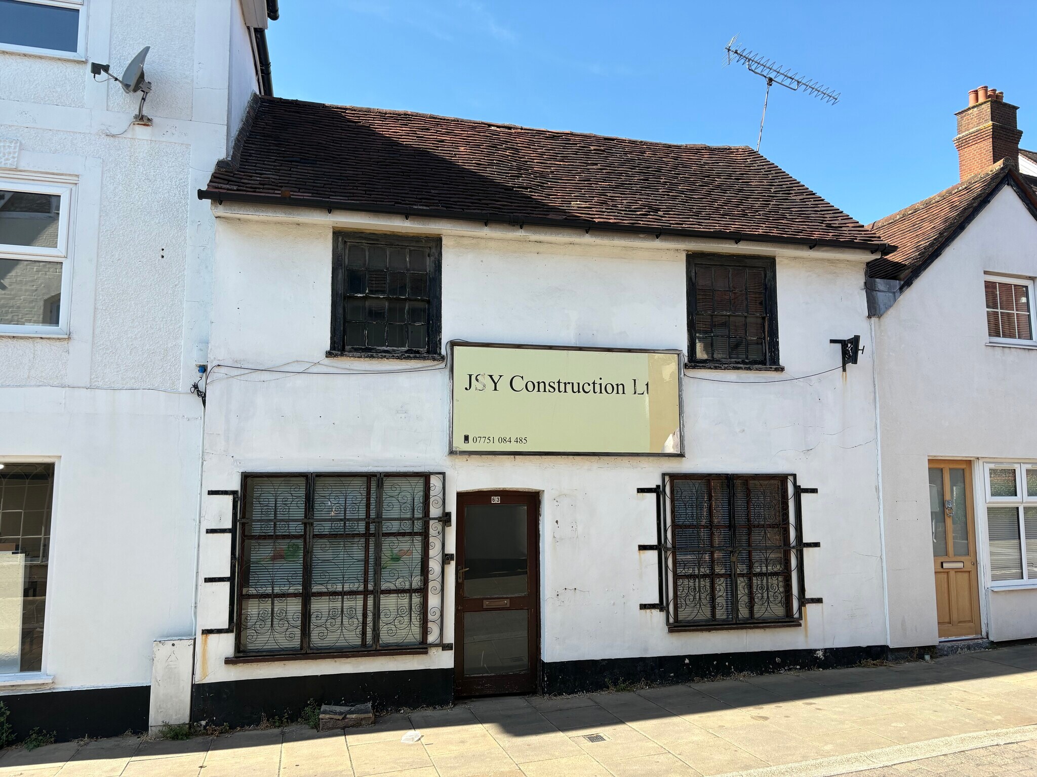 61-63 High St, Leatherhead à louer Photo de l’immeuble– Image 1 sur 2